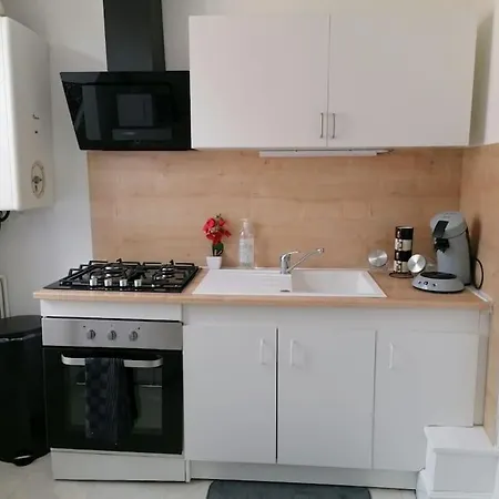 Chill 4 Pers Boite A Cle 24 Sur 7 Netflix & Wifi 아파트 *