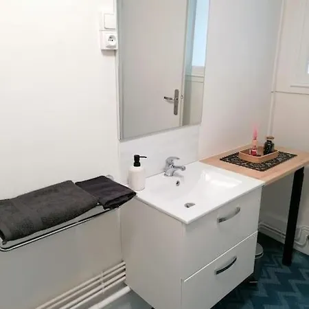 Chill 4 Pers Boite A Cle 24 Sur 7 Netflix & Wifi Apartment *
