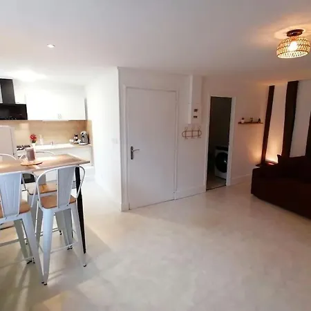 Apartment Chill 4 Pers Boite A Cle 24 Sur 7 Netflix & Wifi *