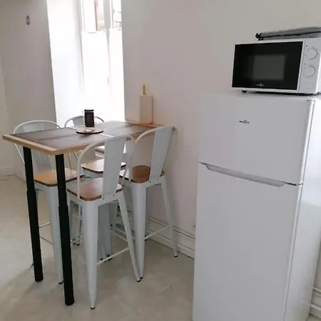 Chill 4 Pers Boite A Cle 24 Sur 7 Netflix & Wifi アパート